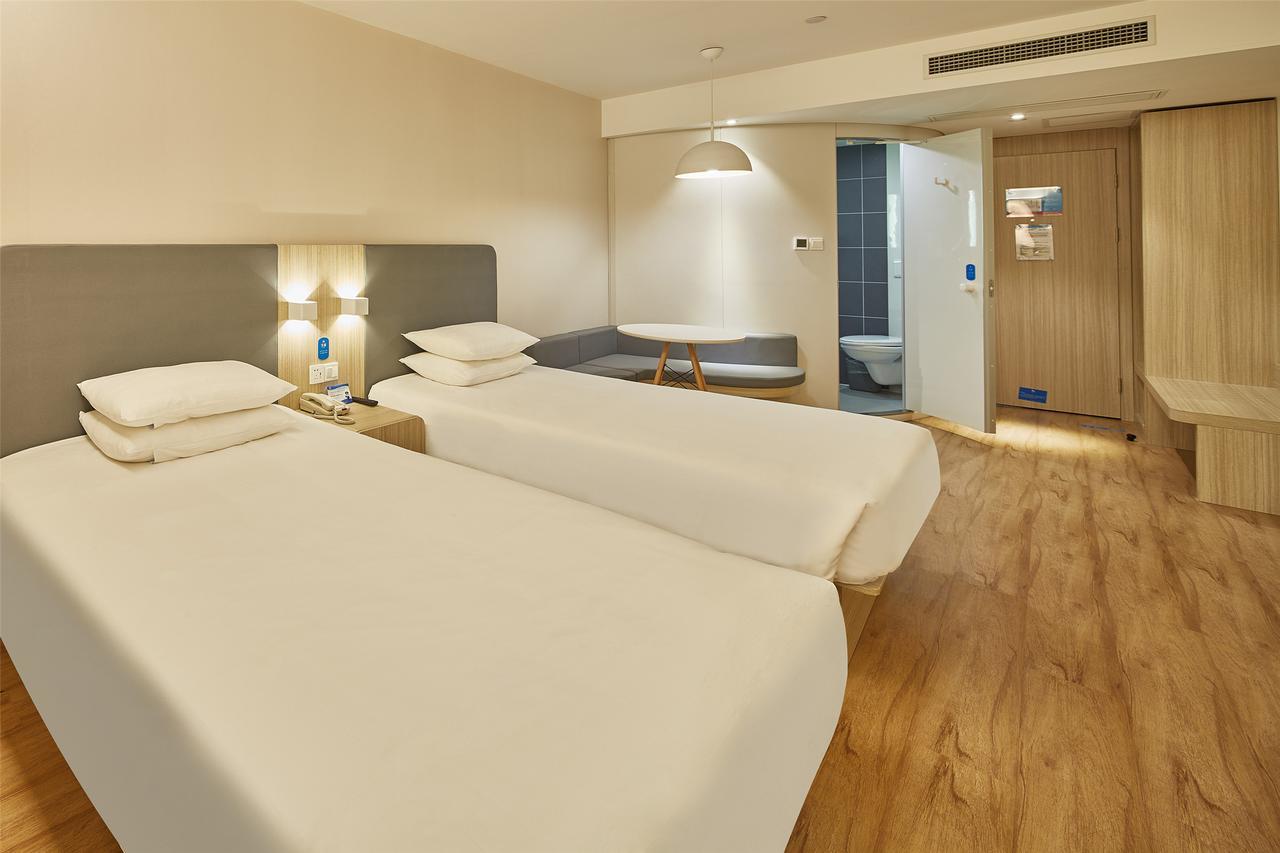 Hanting Hotel Shanghai People'S Square Dagu Road Exterior photo